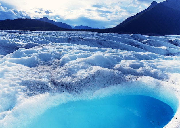 Jezioro na lodowcu Kennicott, Wrangell-St. Park Narodowy Elias, Alaska