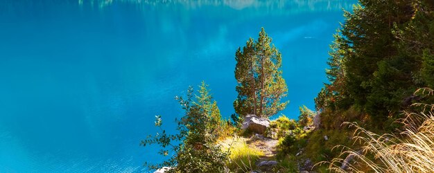 Zdjęcie jezioro oeschinensee alpy szwajcarskie szwajcaria