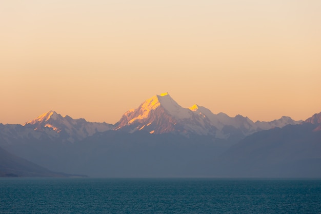 Jezioro Pukaki i Mt. Cook jako tło, Wyspa Południowa Nowa Zelandia