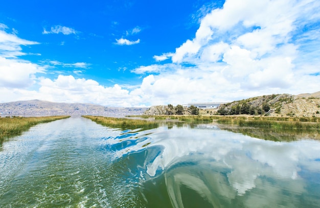 Jezioro Titicaca w pobliżu Puno Peru