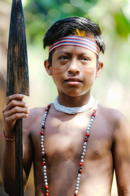 Joven Amazonico