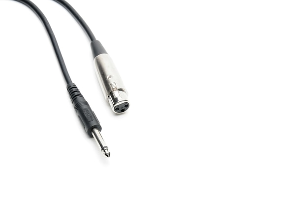 Kabel audio ze złączami XLR i TRS do mikrofonów i izolowanego profesjonalnego sprzętu audio