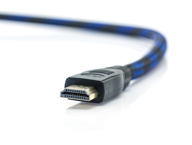 Kabel HDMI na białym tle