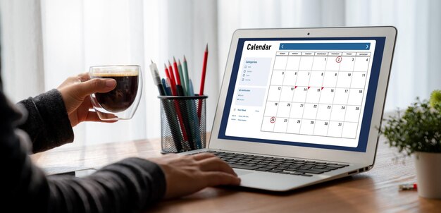 Kalendarz w aplikacji oprogramowania komputerowego do modnego planowania harmonogramu