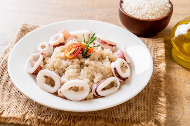 kalmary lub risotto z ośmiornicą