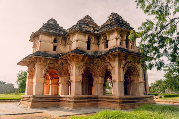 Zdjęcie kamal mahal hampi