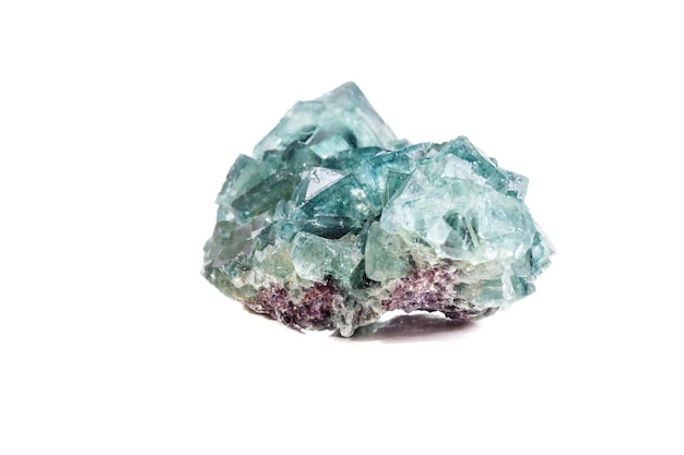 Kamień mineralny makro Fluoryt na białym tle