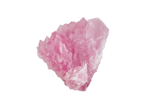 Kamień mineralny makro Kwarc różowy na białym tle