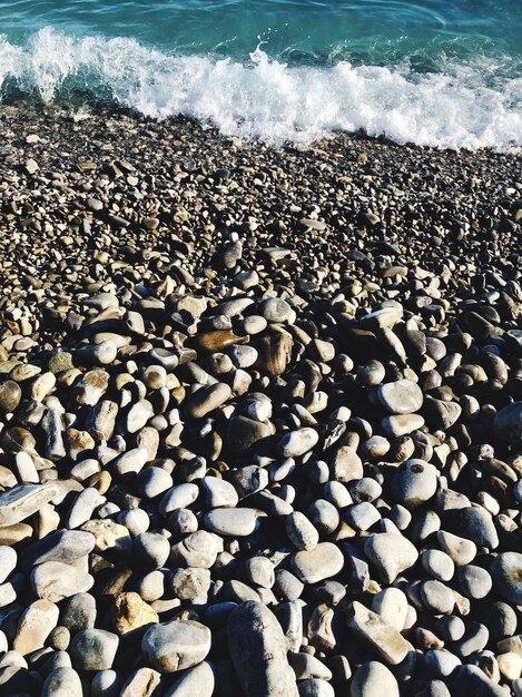 Zdjęcie kamienie na plaży