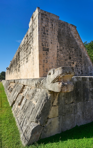 Kamienny pierścień w Chichen Itza Maya boisko do gry w piłkę