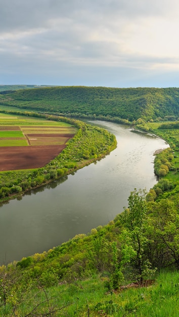 Kanion zakola rzeki Dniestr