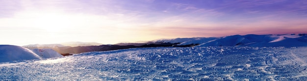 Karpaty zimą Zimowy krajobraz w górach
