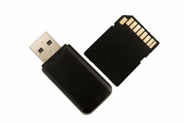 Karta pamięci SD i pamięć flash USB