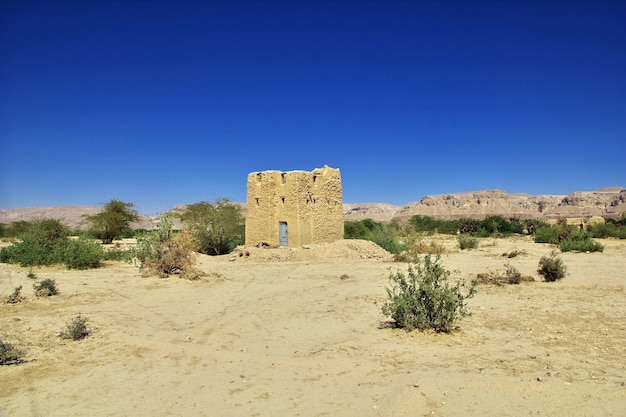 Kasbah dom vinatge w górach w Wadi Hadhramaut Jemen