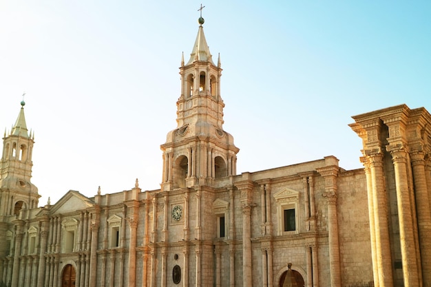 Katedra Arequipa na Placu Zbrojów w historycznym centrum Arequipa w Peru