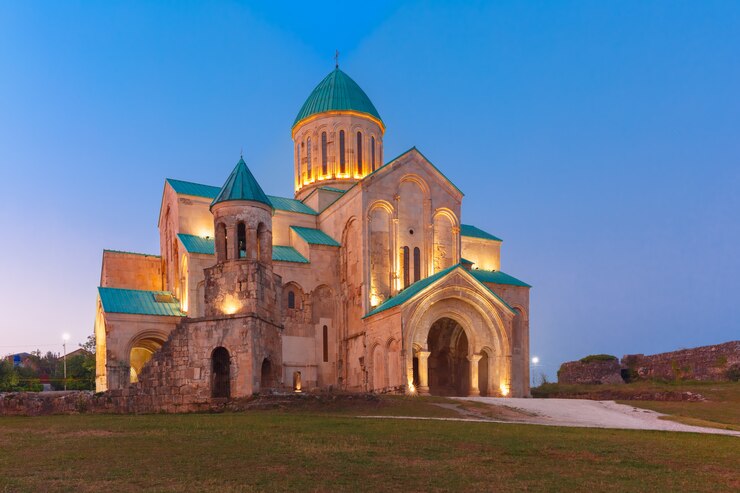 Zdjęcie katedra bagrati w kutaisi, imereti, gruzja