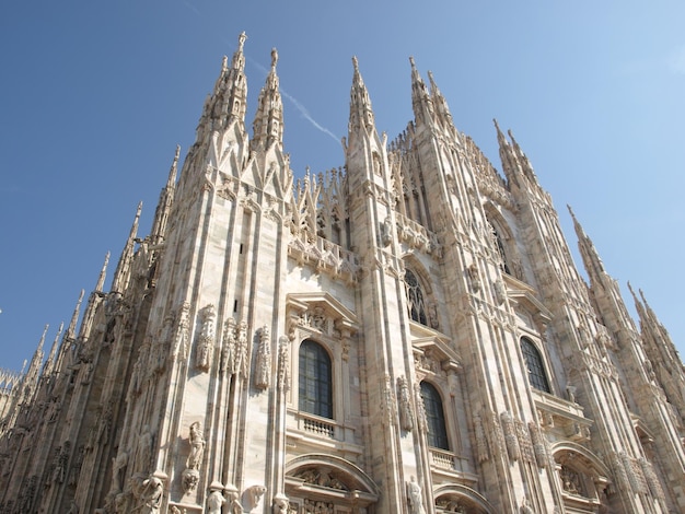 Zdjęcie katedra duomo di milano w mediolanie