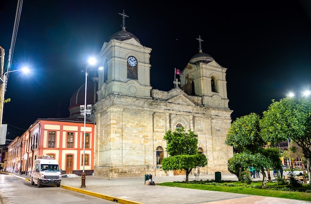 Katedra Najświętszej Trójcy W Huancayo Peru