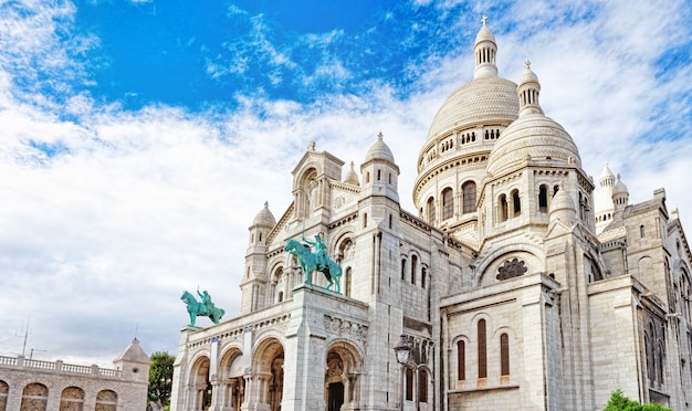 Katedra Sacre Coeur na Montmartre, Paryż, Francja.