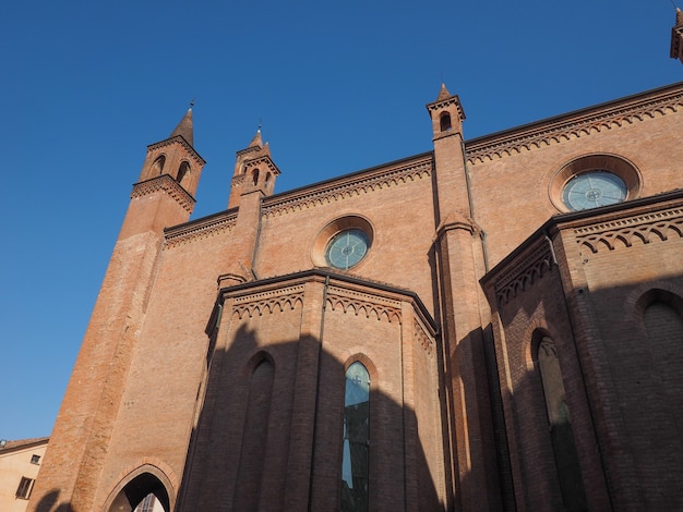 Zdjęcie katedra san lorenzo w alba