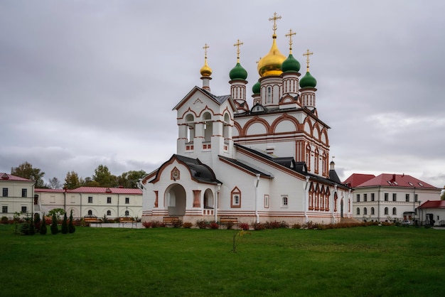 Katedra św Sergiusza z Radoneża w Trójcy Klasztor Sergiusza Warnickiego Rostov Veliki