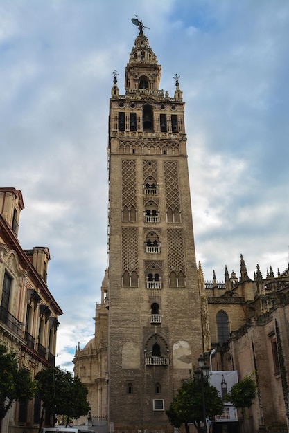 Katedra w Sewilli Giralda