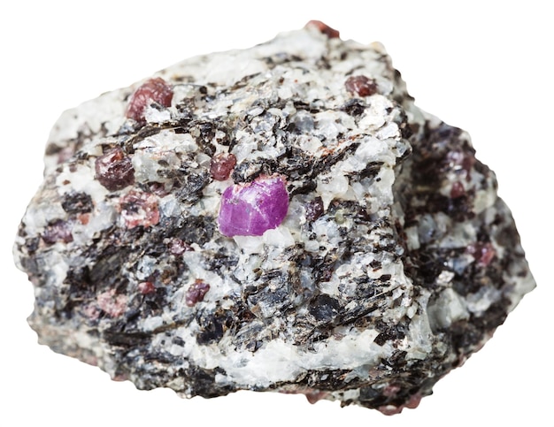Kawałek kamienia mineralnego z kryształami korundu