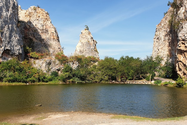 Khao Ngoo Rock Park Walkway Mount