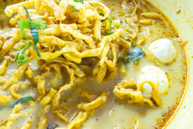 Khao Soi Tradycyjne Tajskie Jedzenie