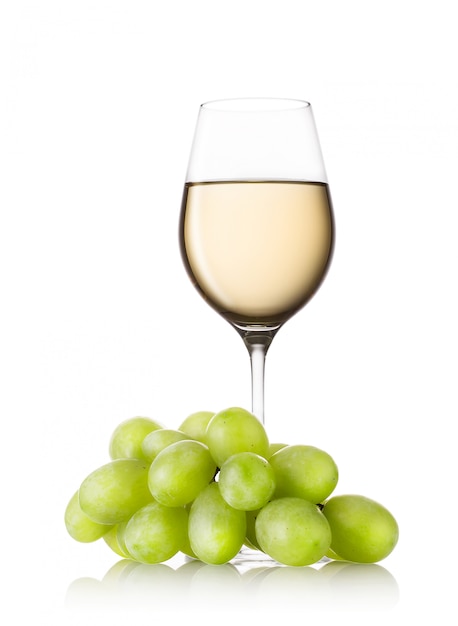 Kieliszek białego wina z winogronami