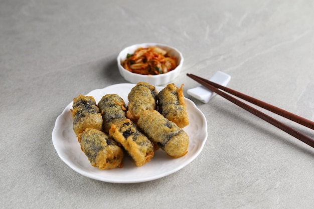 Kimmari lub Gimmari Korean Fried Snack Tempura Z Wodorostów Laver Roll Faszerowane