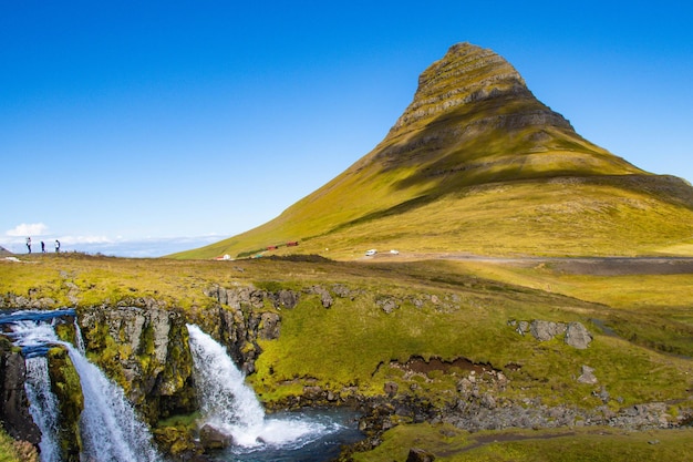 Kirkjufell i Kirkjufellsfoss Islandia latem sierpień