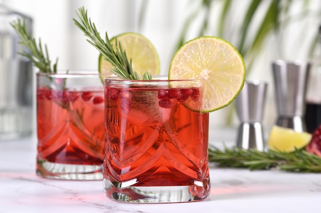 Zdjęcie klasyczny koktajl pomegranate paloma