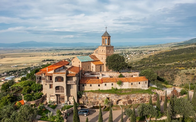 Zdjęcie klasztor shavnabada w tbilisi