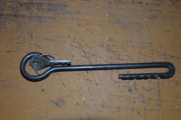 Zdjęcie klucze do otwierania zamka drzwi wejściowych