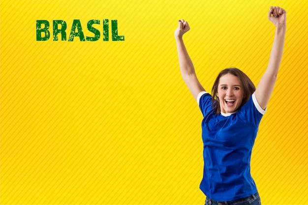 Zdjęcie kobieta brazylijska fanka świętuje