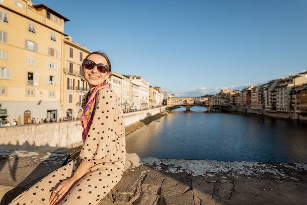 Kobieta Podróżująca We Florencji Włochy