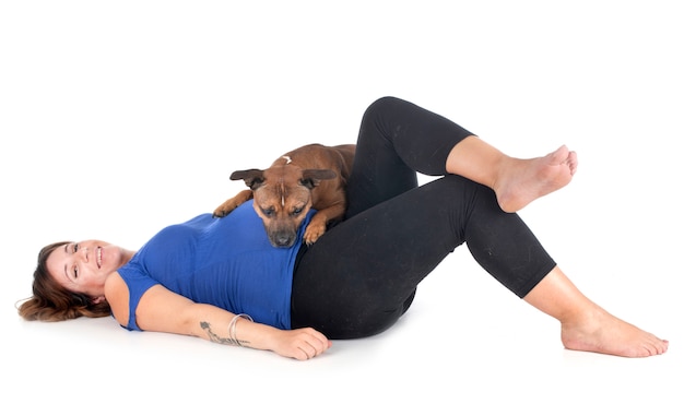 Kobieta w ciąży i pies