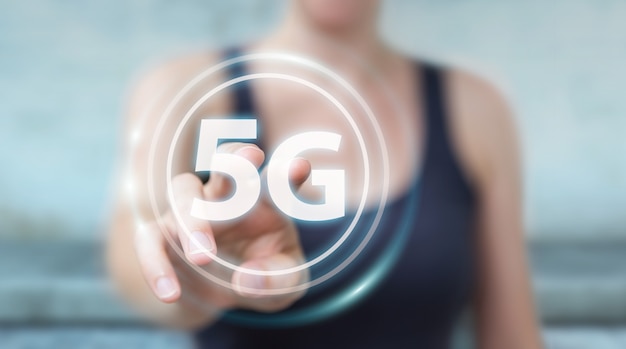 Kobieta Za Pomocą Interfejsu Sieciowego 5g, Renderowania 3d