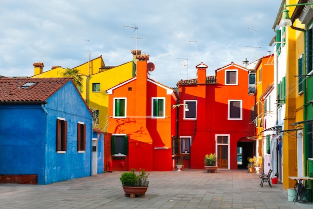 Kolorowa architektura na wyspie Burano, Wenecja, Włochy