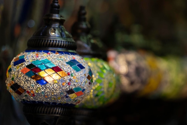 Kolorowa latarnia ze szkła arabskiego
