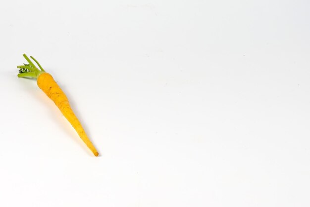 Zdjęcie kolorowa tęczowa marchewka