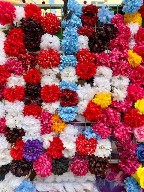Zdjęcie kolorowe kwiaty na targach w malaga piękne kwiaty