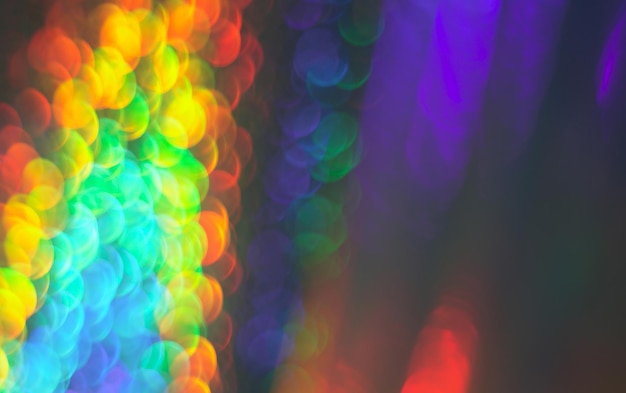 Zdjęcie kolorowe niewyraźne tło neonowe światła tęczy bokeh