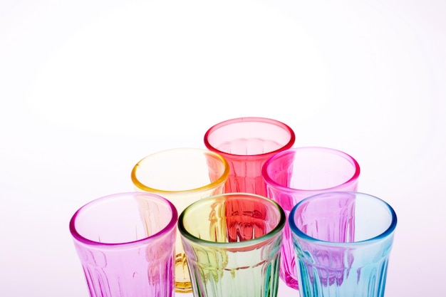 Kolorowe szklanki do picia