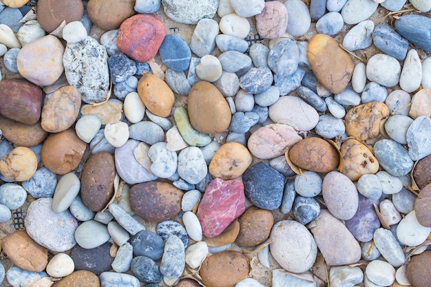 Kolorowy kamień do dekoracji kamienia tła używanego do tła spa lub tapety z kafelkami tekstury