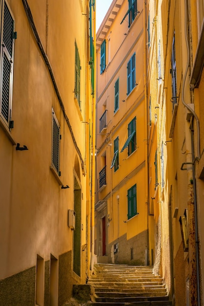 Kolorowy pejzaż budynków w Europie Cinque Terre