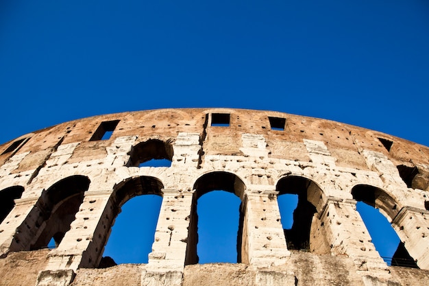 Koloseum W Rzymie Z Błękitnym Niebem, Wizytówka Miasta