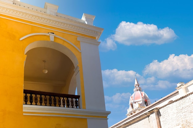 Kolumbia Cartagena Walled City Cuidad Amurrallada i kolorowe budynki w historycznym centrum miasta