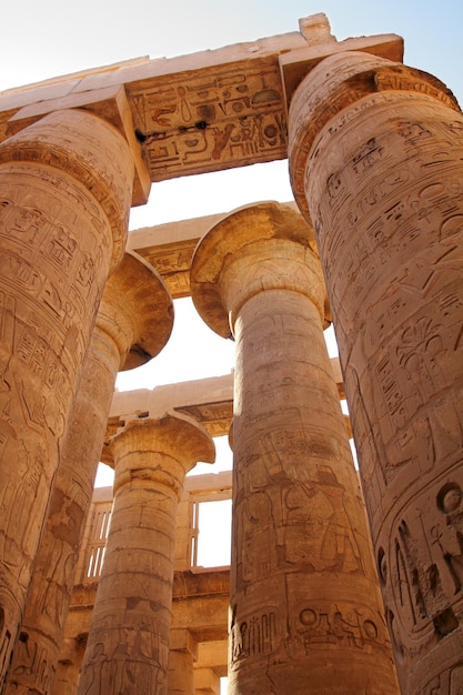 Kolumny w świątyni w Karnaku